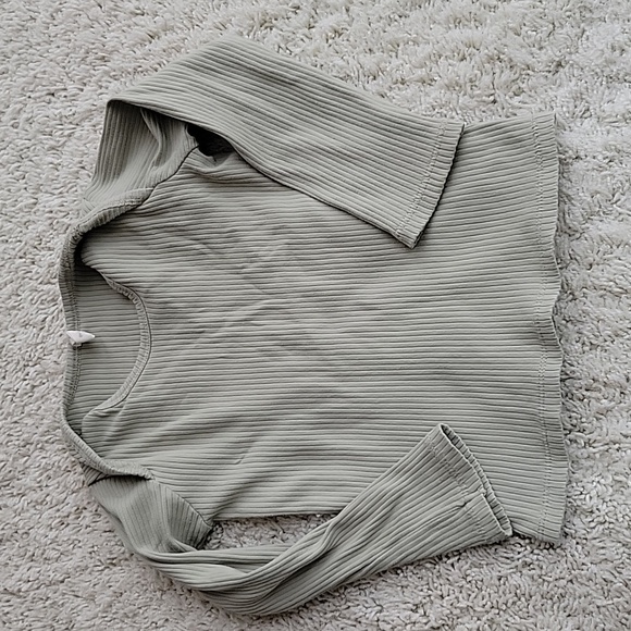 Quincy mae ribbed long sleeve 2-3 year - Picture 1 of 2